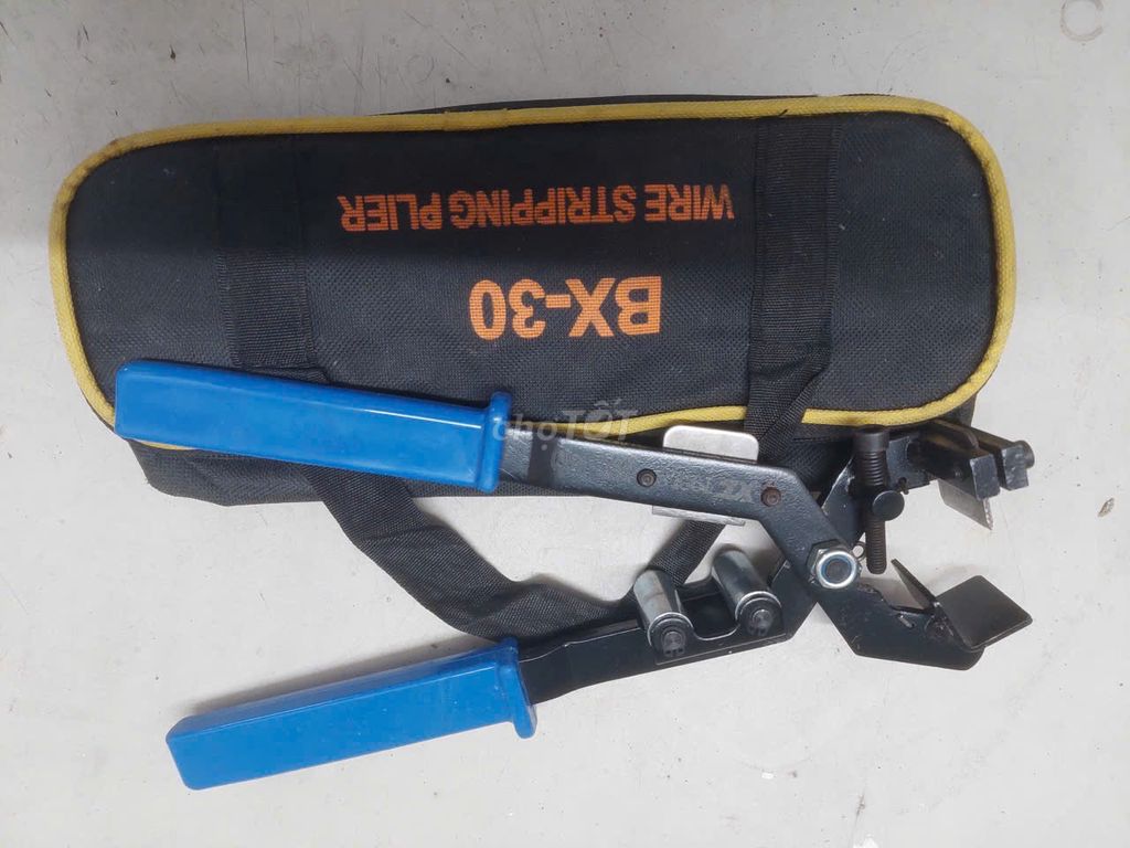 Dụng cụ bóc tách vỏ cáp điện. Mua bán Đồ chuyên dụng, Giống nuôi trồng tại Huyện Long Hồ Vĩnh Long được đăng bởi anh thơ hình 1