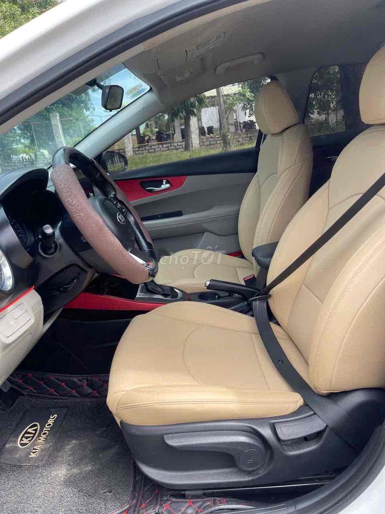 Kia Cerato 2018 1.6 AT - 800000 km. Mua bán Ô tô tại Thành phố Buôn Ma Thuột Đắk Lắk được đăng bởi Sỹ Trần hình 4