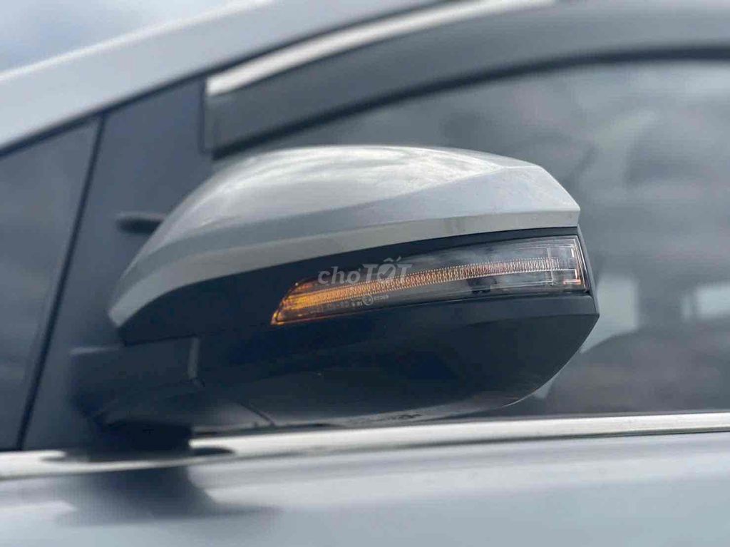 Toyota Innova 2019 2.0E - 78000 km. Mua bán Ô tô tại Quận Bình Thạnh Tp Hồ Chí Minh được đăng bởi Toyota Sure hình 8