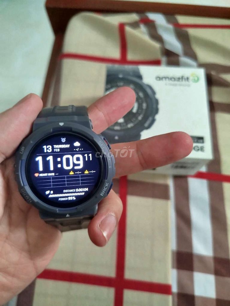 Cần bán đồng hồ Amazfit Active Edge like new