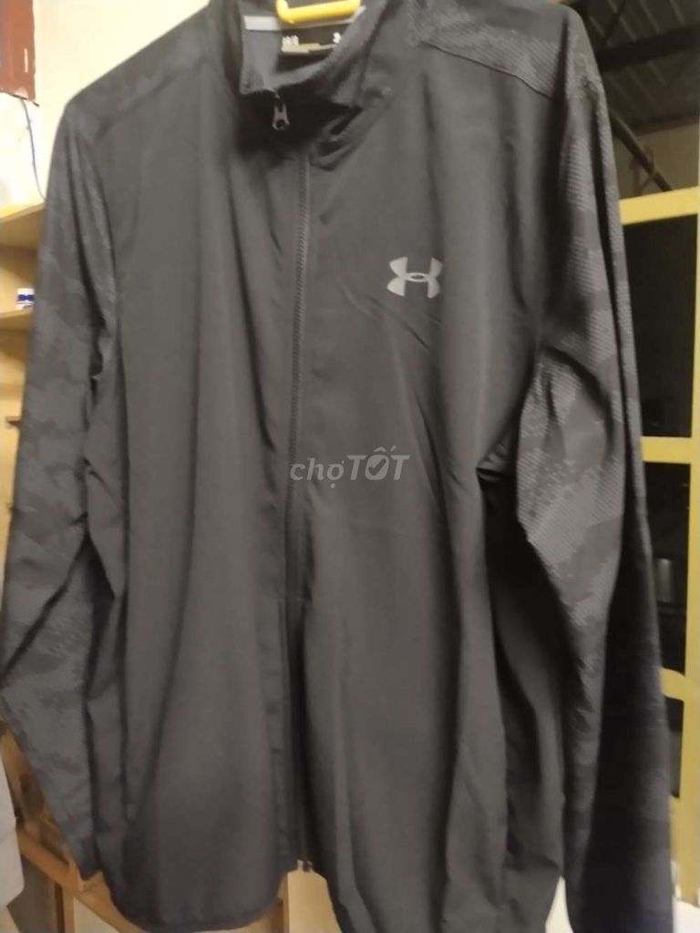 Áo khoác Under Armour Nam Đen. Mua bán Quần áo tại Thành phố Biên Hòa Đồng Nai được đăng bởi nguyen hung hình 1