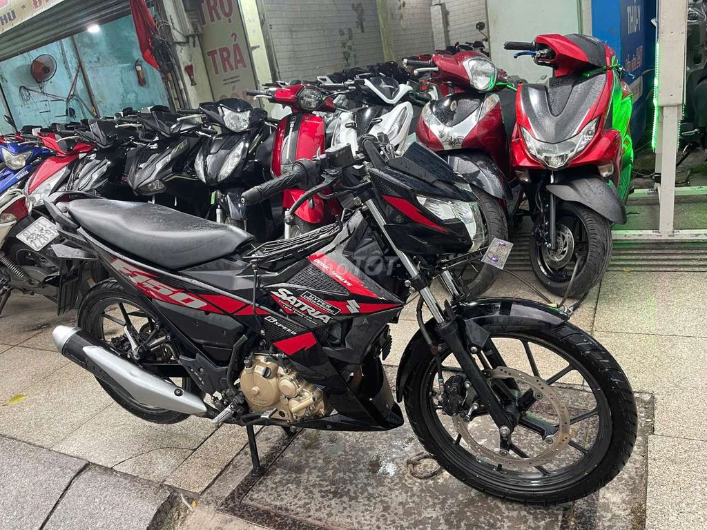 Мотоцикл Suzuki Satria 2021 Черный с красным