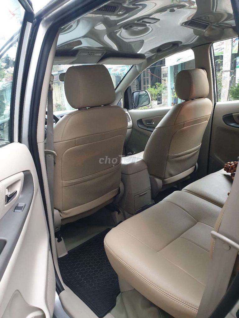 Toyota Innova 2015 2.0G - 101000 km. Mua bán Ô tô tại Quận Tân Phú Tp Hồ Chí Minh được đăng bởi Trần tiến phát hình 12