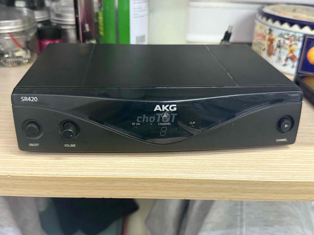 Bộ thu micro AKG SR420 Đen đã qua sử dụng. Mua bán Tivi, Âm thanh tại Quận Bình Thạnh Tp Hồ Chí Minh được đăng bởi Thảo hình 1