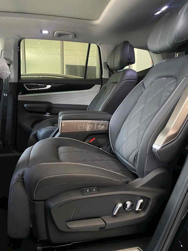 Volkswagen Teramont President Đen. Mua bán Ô tô tại Quận 5 Tp Hồ Chí Minh được đăng bởi Hưng Trang Volkswagen hình 11