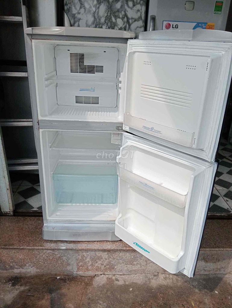 tủ lạnh sanyou 110 lít làm lanhh tốt đông đá nhanh