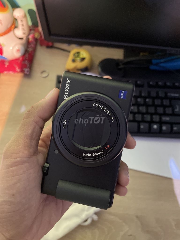 Máy ảnh Sony ZV-1 Đen. Mua bán Máy ảnh, Máy quay tại Quận 12 Tp Hồ Chí Minh được đăng bởi Như Ngô  hình 1