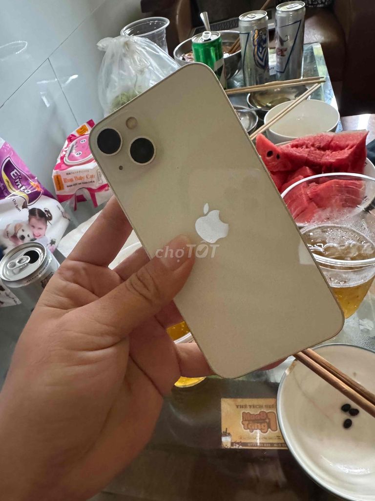 iPhone 13 128GB Vàng Việt Nam. Mua bán Điện thoại tại Huyện Hóc Môn Tp Hồ Chí Minh được đăng bởi Tuấn  hình 1
