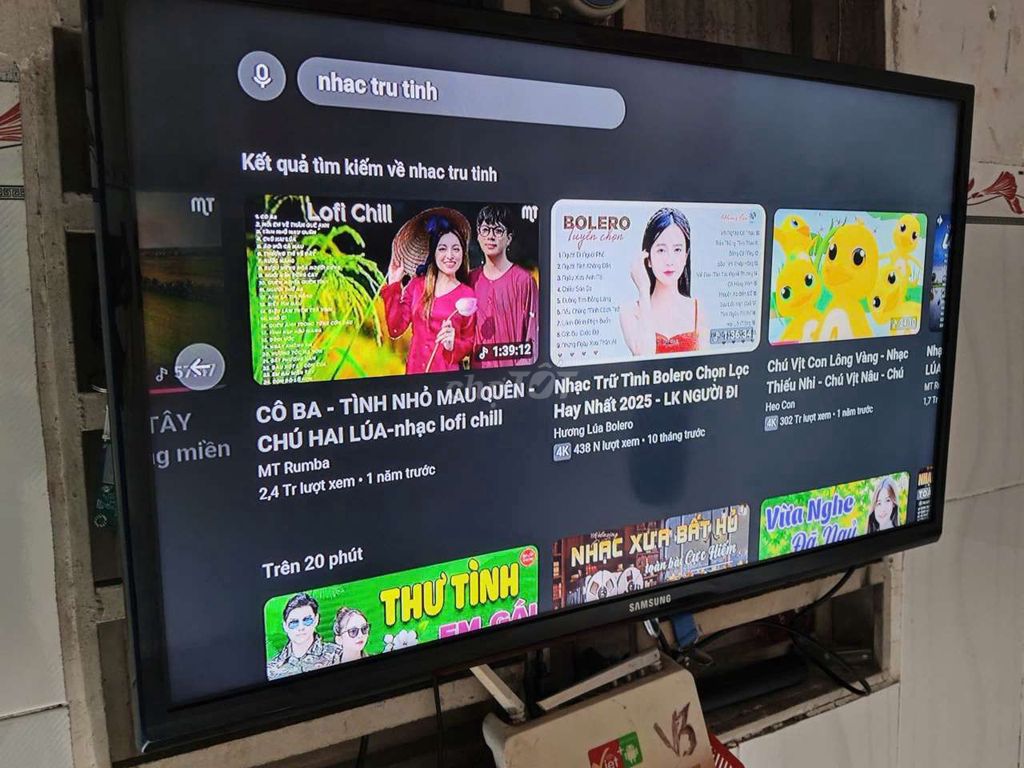 ở trọ tl tivi Samsung 32in coi Youtube . Mua bán Tivi, Âm thanh tại Thành phố Thuận An Bình Dương được đăng bởi Đức Tạo  hình 1