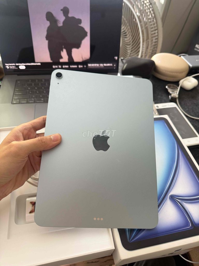 iPad Air 11 M3 128GB blue Fullbox. Mua bán Máy tính bảng tại Quận Bình Thạnh Tp Hồ Chí Minh được đăng bởi Táo Care  hình 1