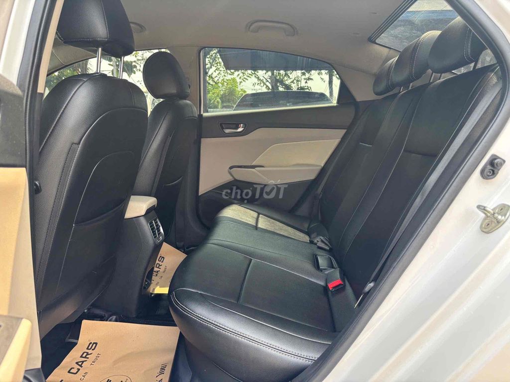 Hyundai Accent 1.4AT - 48.000km. Mua bán Ô tô tại Quận 8 Tp Hồ Chí Minh được đăng bởi Cửa hàng ô tô cũ TRUST CARS hình 12