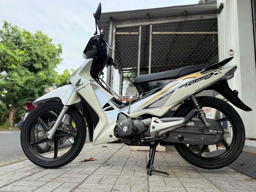 🌈 FUX XĂNG CƠ HSCT XE CỨNG CÁP MÁY ÊM NGON💥CÓ GÓP💥. Mua bán Xe máy tại Thành phố Sóc Trăng Sóc Trăng được đăng bởi Mạnh Huỳnh hình 4