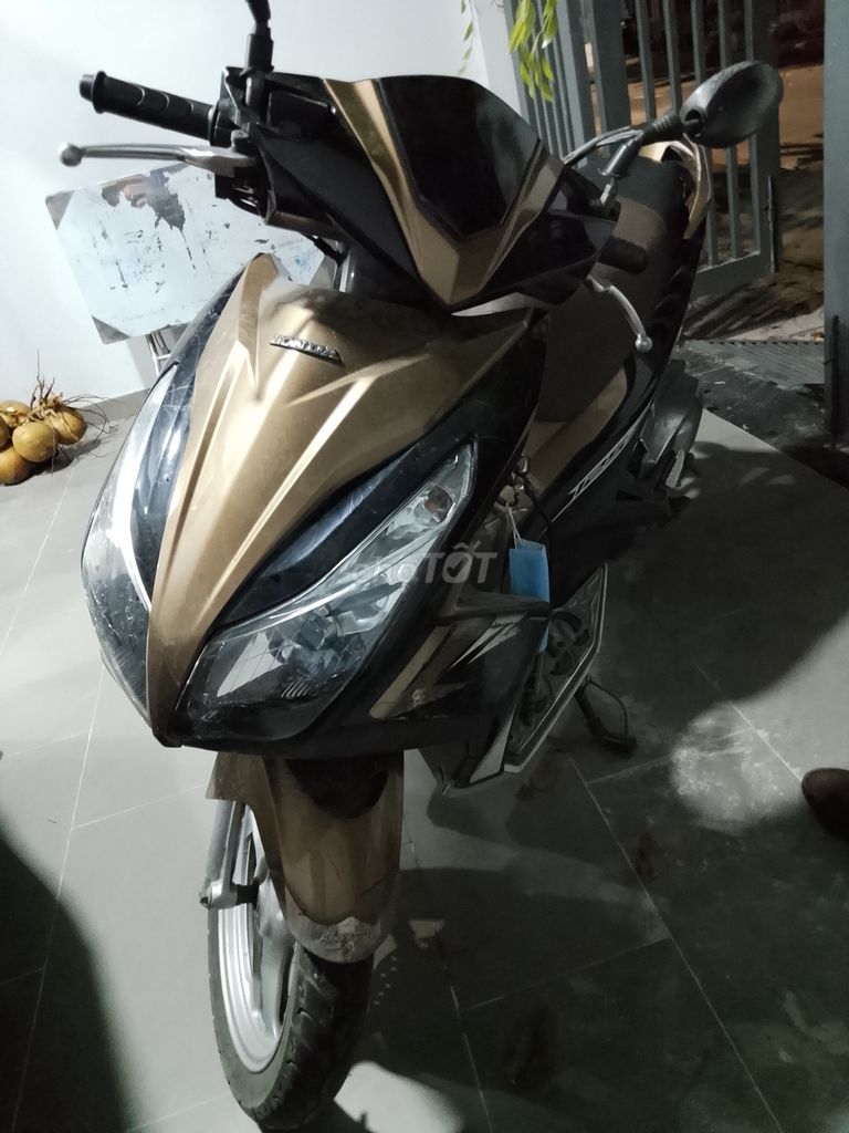 Honda Air Blade 125, 2014, золотистый