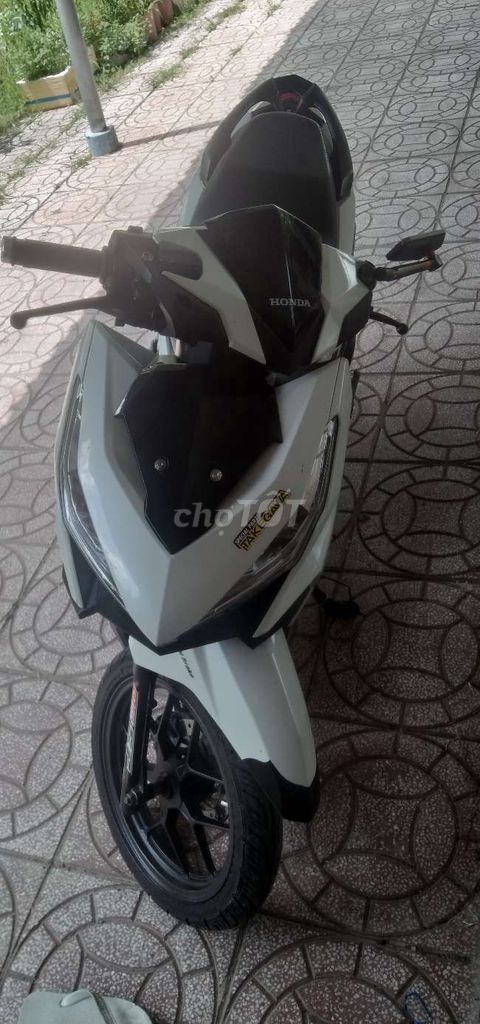 BÁN XE VARIO . SỐ ĐT ***. Mua bán Xe máy tại Huyện Mang Thít Vĩnh Long được đăng bởi Mr Trung  hình 1