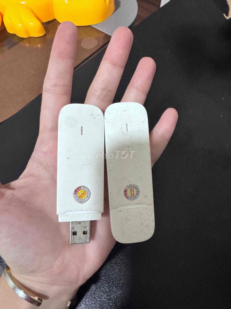 Dcom 3G Huawei E3531 USB Trắng. Mua bán Phụ kiện (Màn hình, Chuột...) tại Quận Bình Tân Tp Hồ Chí Minh được đăng bởi minh anh hình 1