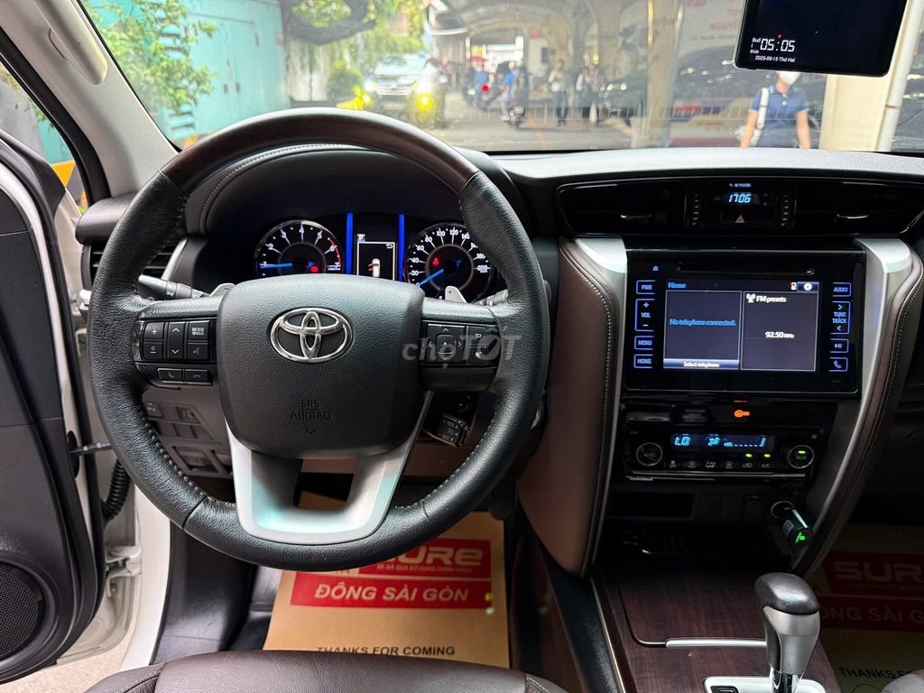 Toyota Fortuner 2019 2.7V 4x2 AT - 92565 km. Mua bán Ô tô tại Quận Gò Vấp Tp Hồ Chí Minh được đăng bởi Nhớ Toyota Đông Sài Gòn Xe Qua Sư Dụng hình 11