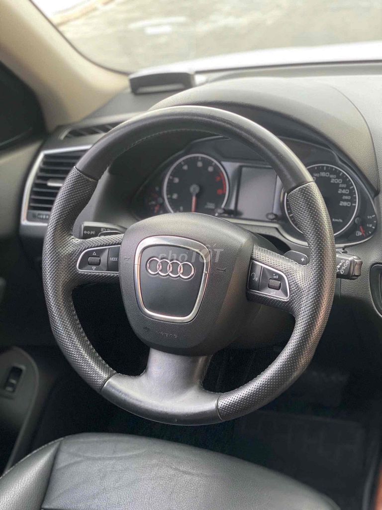 Audi Q5 2.0AT 2012 nhập Đức xe cực chất. Mua bán Ô tô tại Quận Long Biên Hà Nội được đăng bởi Hoàng Thanh auto hình 10
