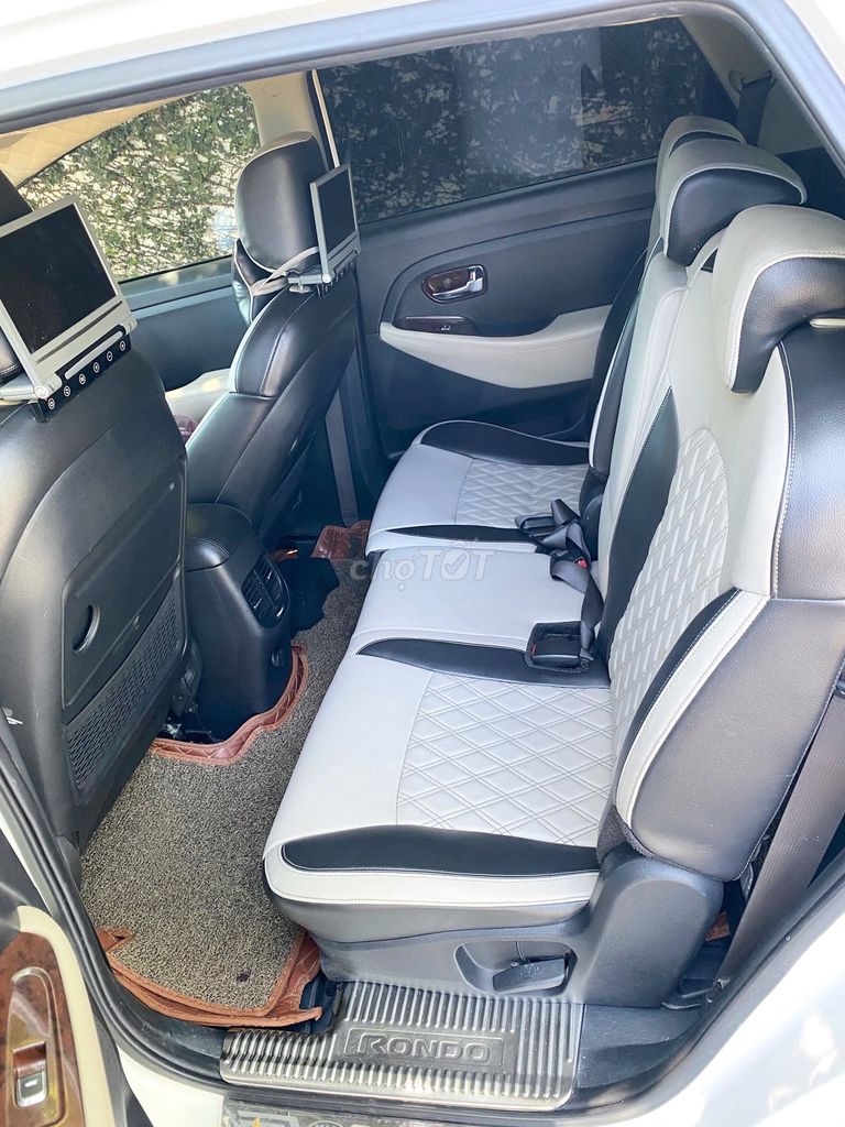 Cần bán xe Kia Rondo 2016  - MT - Trắng. Mua bán Ô tô tại Quận Cẩm Lệ Đà Nẵng được đăng bởi Tiến hình 6