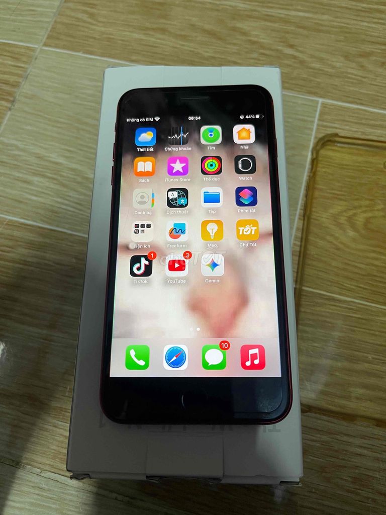 Apple iPhone 8 Plus 64GB Đỏ. Mua bán Điện thoại tại Huyện Châu Thành Bến Tre được đăng bởi Đăng Lê hình 1