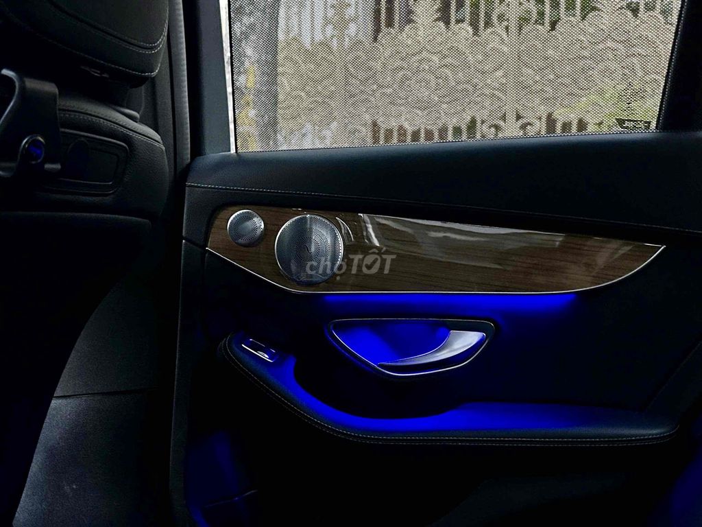 Mercedes C250 Exclusive 2018 màu đen siêu đẹp. Mua bán Ô tô tại Quận Cầu Giấy Hà Nội được đăng bởi Cao Quý hình 19
