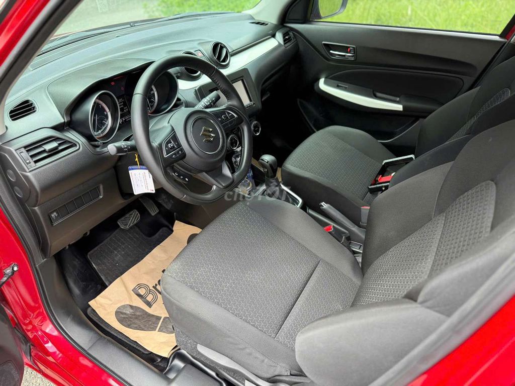 Suzuki Swift 2020 GLX 1.2 AT - 14000 km. Mua bán Ô tô tại Thành phố Thủ Đức Tp Hồ Chí Minh được đăng bởi Quốc hình 4