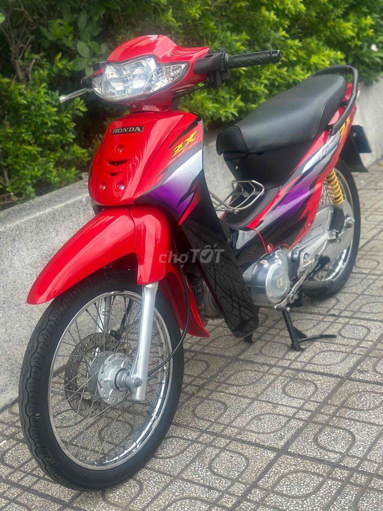 Honda Wave ZX 2005 родной двигатель 50 куб.см номер гор. Хошимин
