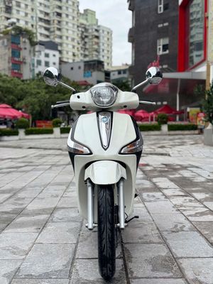 Piaggio Liberty iGet 125cc ABS 2015 Trắng. Mua bán Xe máy tại Quận Thanh Khê Đà Nẵng được đăng bởi Trần Khải