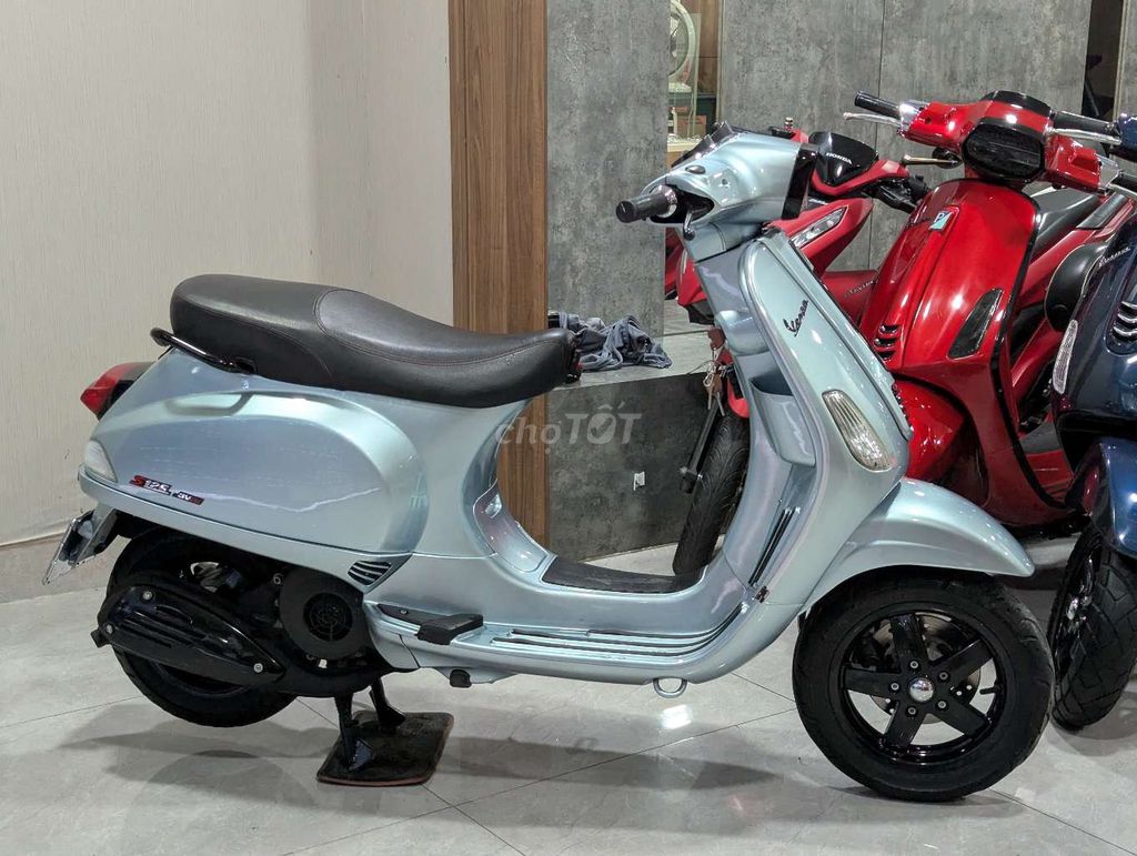 Piaggio Vespa S125 3Vie 2014 голубой лед