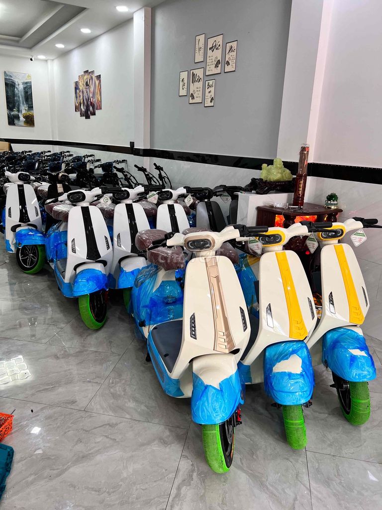 XE ĐẠP ĐIỆN HOTTREND. SẢN XUẤT 2025.. Mua bán Xe điện tại Quận Tân Phú Tp Hồ Chí Minh được đăng bởi TỔNG KHO XE ĐIỆN SỈ VÀ LẺ TẠI HCM hình 2