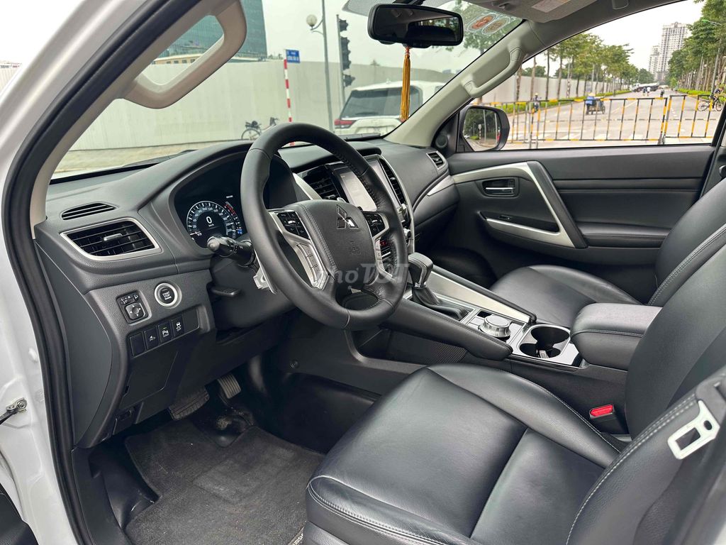 Mitsubishi Pajero Sport 2022 4x4AT 2 Cầu 3 Vạn. Mua bán Ô tô tại Quận Cầu Giấy Hà Nội được đăng bởi Vũ Kiên hình 8