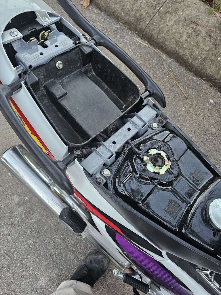 Honda Wave ZX белая