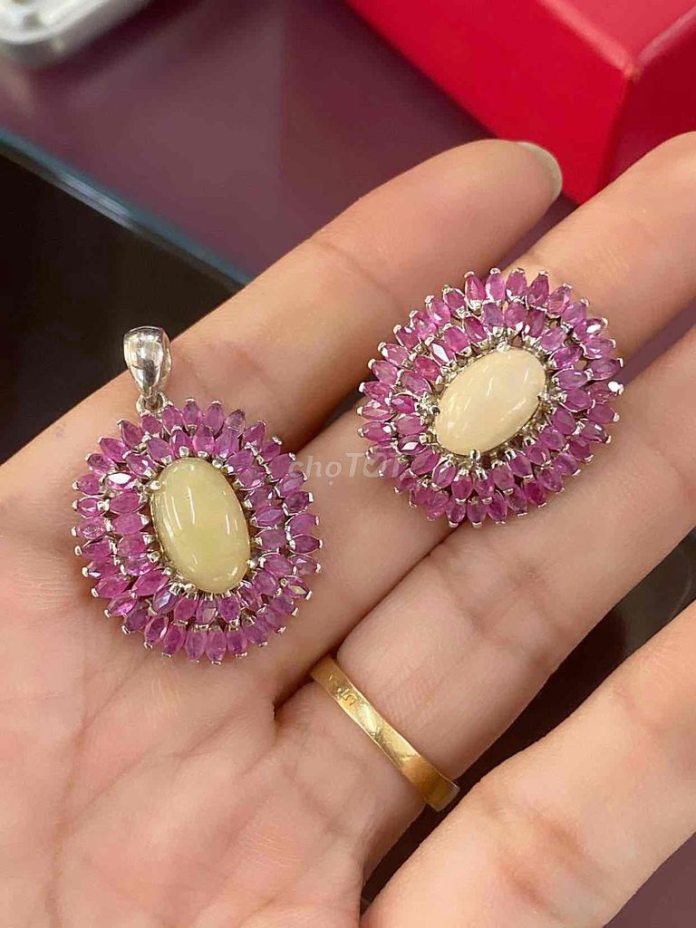 Sét nhẫn mặt đính ruby. Mua bán Phụ kiện thời trang khác tại Quận Sơn Trà Đà Nẵng được đăng bởi Mr Bin Jewelry hình 1