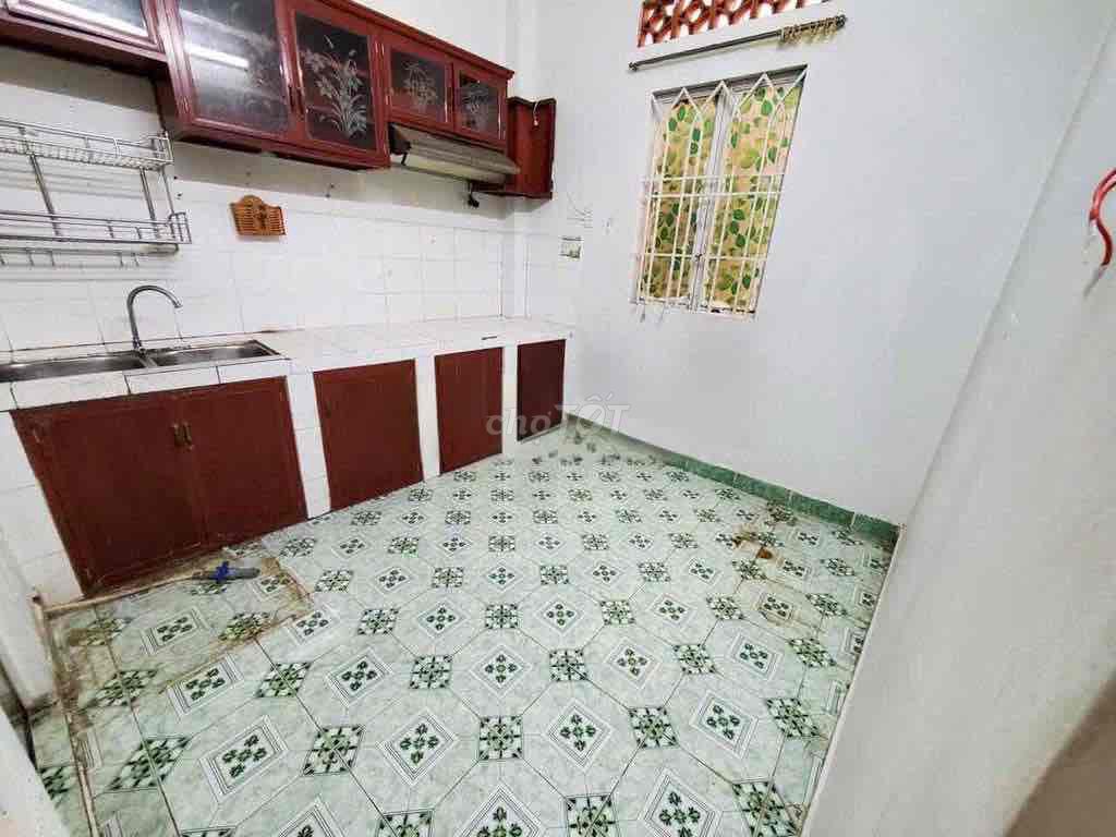 Rent · 2 bd · 32 м² · Quận Phú Nhuận, ул. Đường Huỳnh Văn Bánh