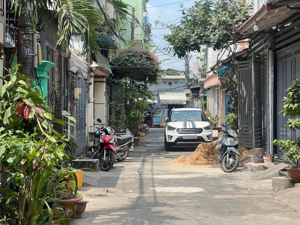NHÀ MỚI FULL NT 4X14, 3N, HẺM OTO NGAY CÔNG VIÊN NG SỸ SÁCH 5,4 TỶ