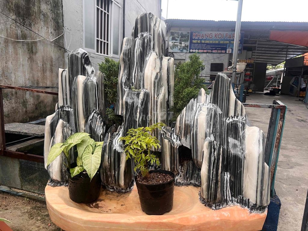Tiểu cảnh non bộ đá tuyết sơn phong thủy. Mua bán Cây cảnh, đồ trang trí tại Thành phố Nha Trang Khánh Hòa được đăng bởi Vi hình 1