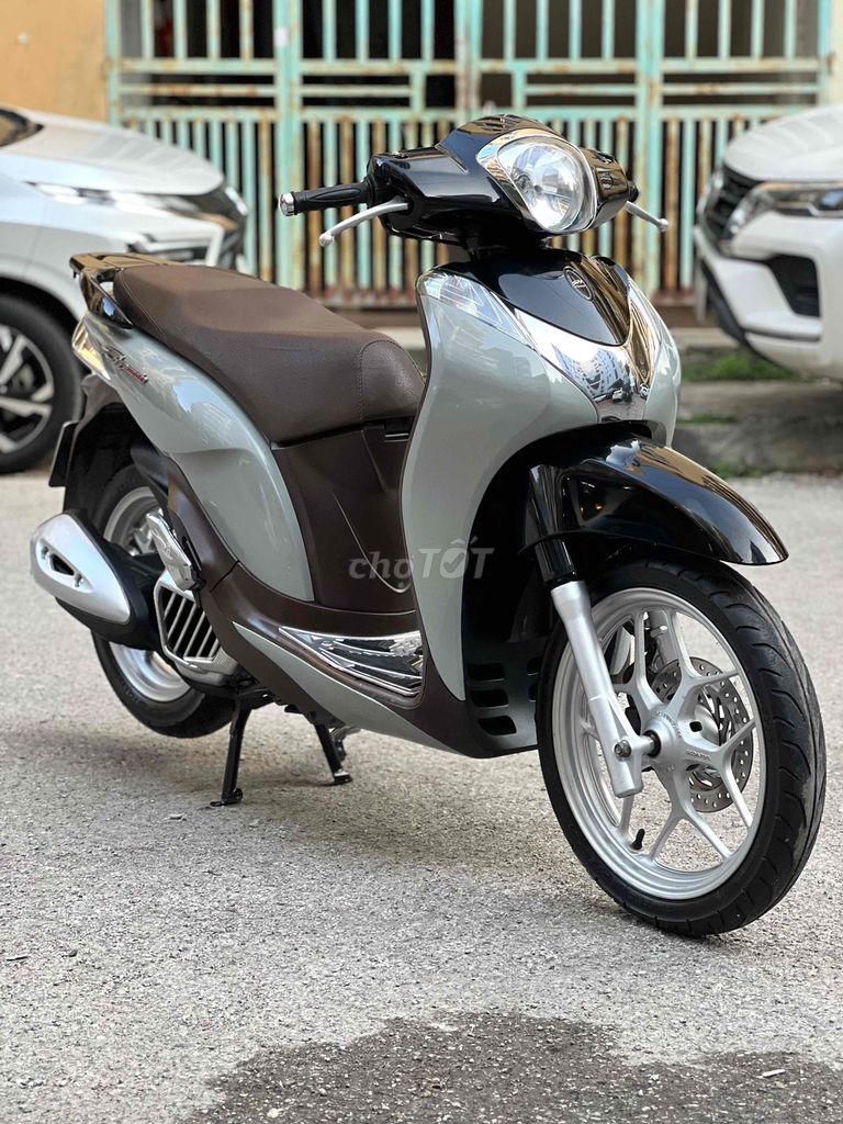 Chào Bán SH Mode Khoá Smartkey . Hỗ trợ sang tên. Mua bán Xe máy tại Quận Cầu Giấy Hà Nội được đăng bởi Xe Máy Đoàn Văn Cam Kết Đúng Ảnh Đúng Biển Đúng Giá Trị hình 8