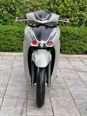 SH350i ABS 2024 full đồ độ- Trả trước 70tr nhận xe. Mua bán Xe máy tại Quận Thanh Xuân Hà Nội được đăng bởi Nguyễn thị xuân