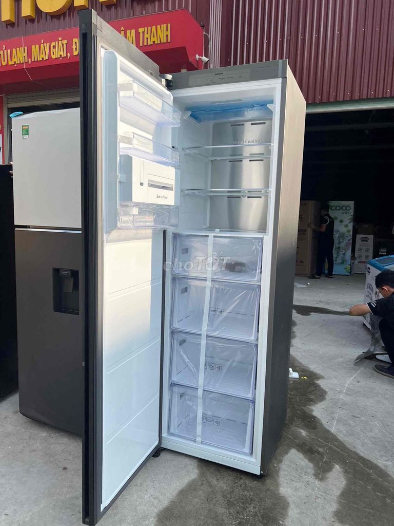 Tủ lạnh Samsung 323 lít Bespoke RZ32T744535 mới