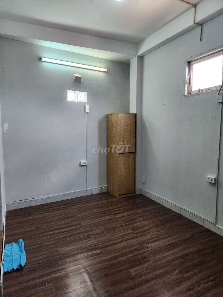 CHO THUÊ PHÒNG MỚI CÓ MÁY LẠNH, WC RIÊNG - 15M2 TẠI Q10