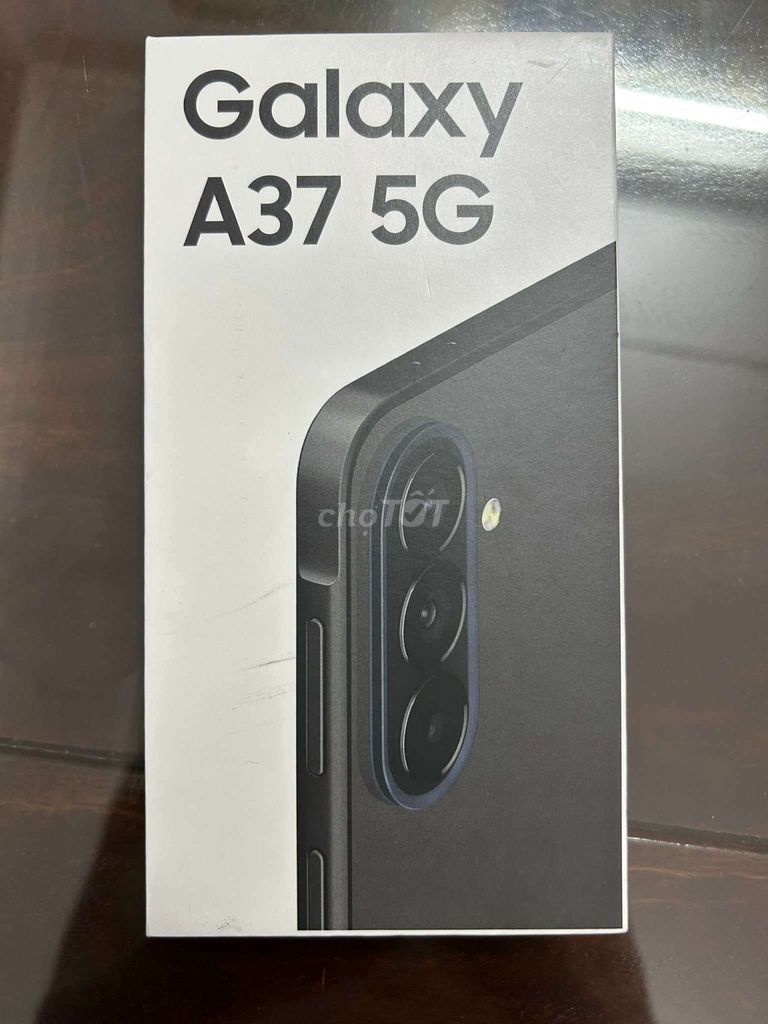 Samsung Galaxy A37 5G 6GB/128GB Đen UK Like New. Mua bán Điện thoại tại Quận Ninh Kiều Cần Thơ được đăng bởi Trần Phước Lộc hình 1