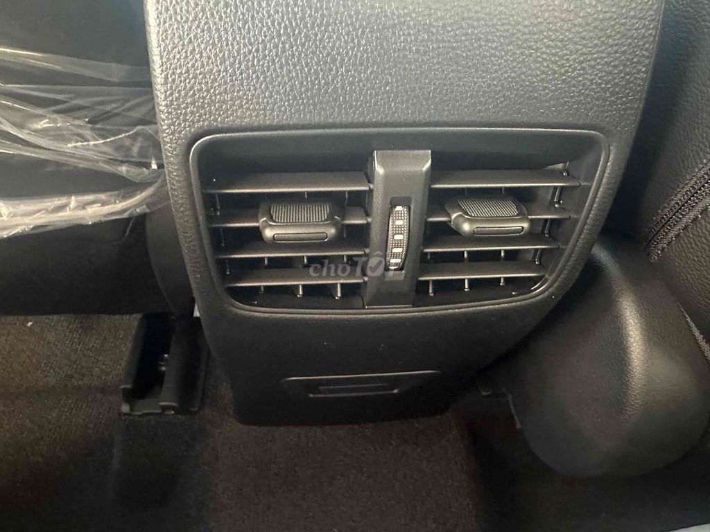 Toyota Cross Hybrid 2025 tặng 50% trước bạ. Mua bán Ô tô tại Huyện Bình Chánh Tp Hồ Chí Minh được đăng bởi PHƯỚC LỚN TOYOTA hình 12