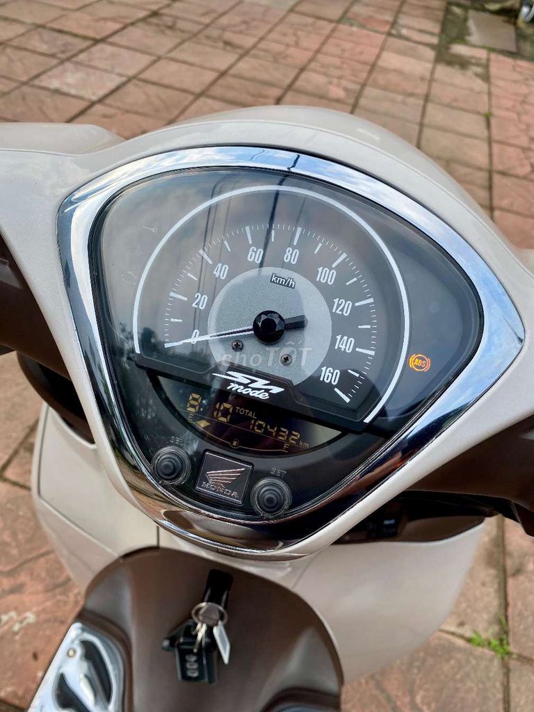 Honda SH MODE Phanh ABS Date 2021 Hồ sơ cầm tay. Mua bán Xe máy tại Quận Ninh Kiều Cần Thơ được đăng bởi Xe Máy TÂN LIÊN HƯNG 1 91B hình 7