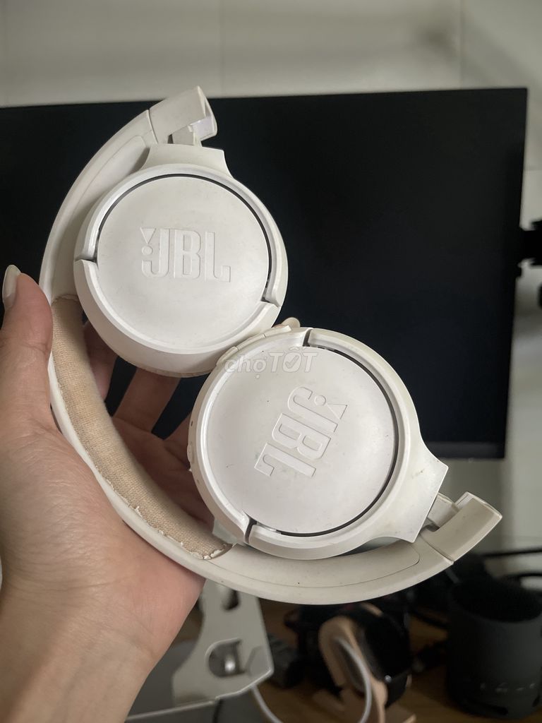Tai nghe JBL Tune 520BT Trắng. Mua bán Tivi, Âm thanh tại Quận Liên Chiểu Đà Nẵng được đăng bởi Thuy hình 1