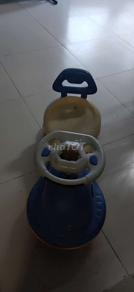 Xe lắc trẻ em Xanh Vàng. Mua bán Mẹ và bé tại Quận Ninh Kiều Cần Thơ được đăng bởi minh tiến hình 1