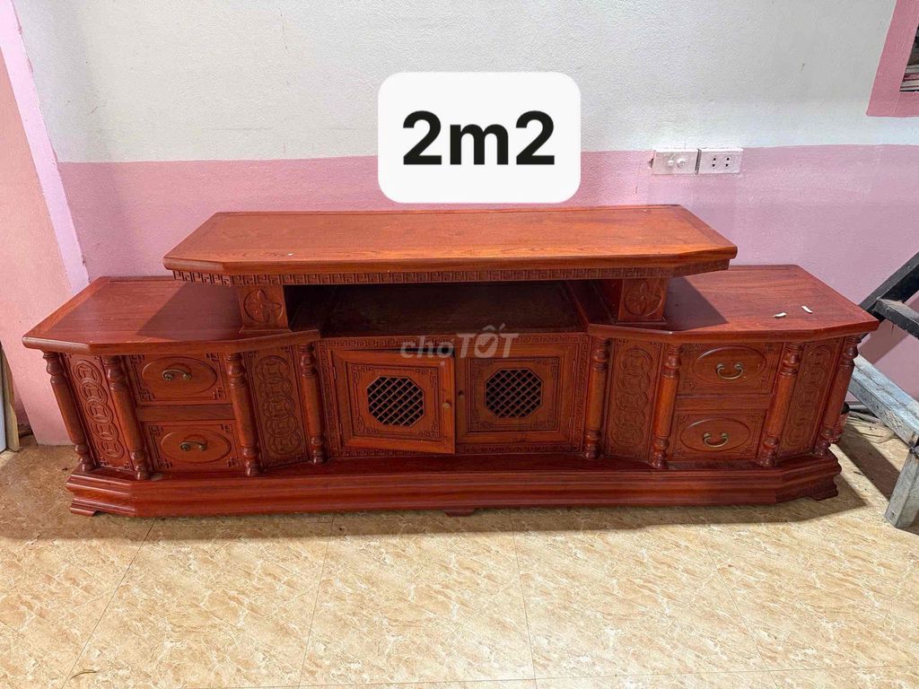 Kệ TV Gỗ Nâu đỏ 2m2. Mua bán Tủ, kệ gia đình tại Quận Hà Đông Hà Nội được đăng bởi Năng hình 1