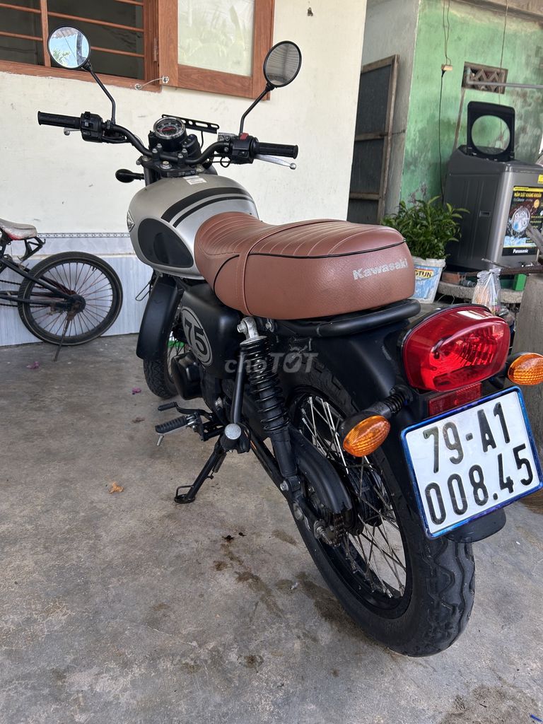 Кавасаки W175SE, серебро, 12000 км, Нячанг