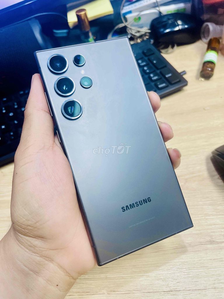 Samsung Galaxy S24 Ultra 256GB Bạc. Mua bán Điện thoại tại Quận 8 Tp Hồ Chí Minh được đăng bởi Phạm Chí Phúc hình 1