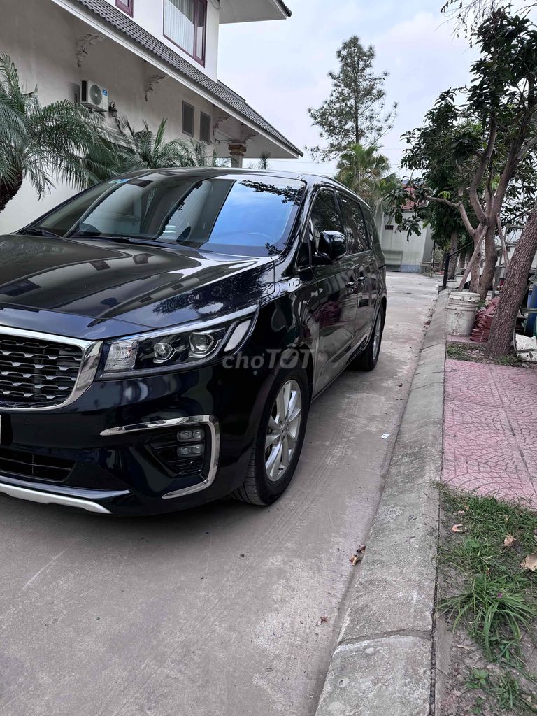 Kia Sedona 2019 - 100000 km