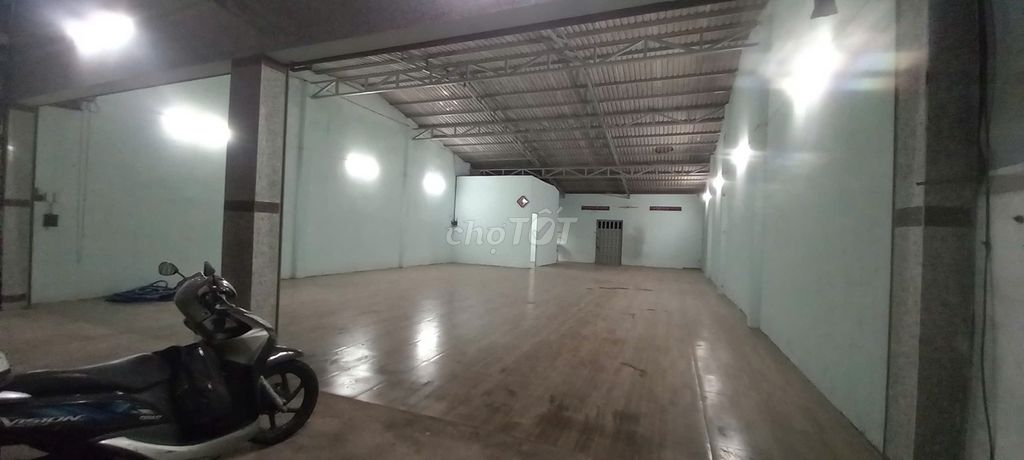 Cho thuê MB kinh doanh, kho chứa hàng 200m2, sát ngã tư và chợ Tân Quy. Cho thuê văn phòng, mặt bằng kinh doanh tại Huyện Củ Chi Tp Hồ Chí Minh được đăng bởi Quynh Anh hình 4