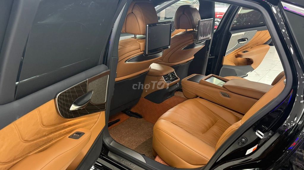 Bán Lexus LS500h sản xuất 2025 siêu lướt 600 Km.. Mua bán Ô tô tại Quận Bắc Từ Liêm Hà Nội được đăng bởi Mr Hợi  hình 8